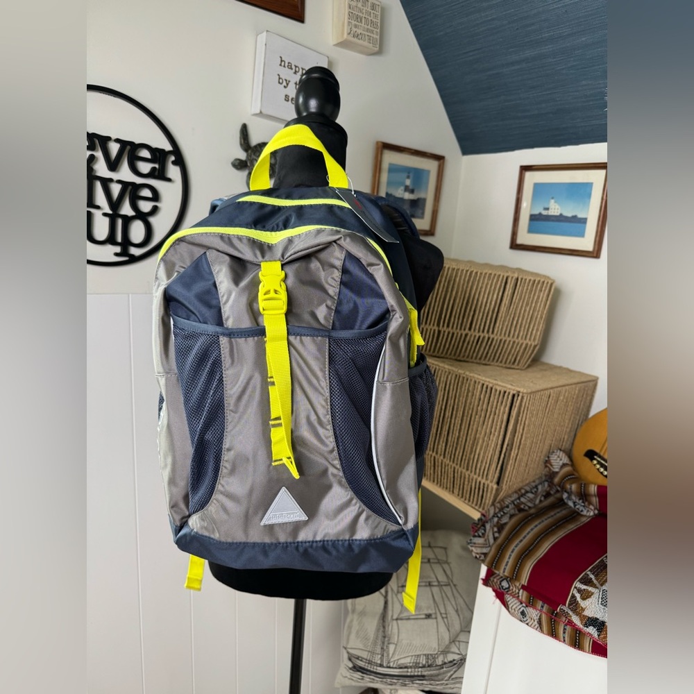 L.L. Bean, the Bean's Explorer Backpack  25L (NWT)